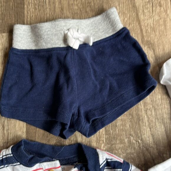 9 pc Newborn NB Baby Boy Bundle Gerber Carter’s - Picture 2 of 8